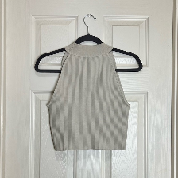 ARITZIA BABATON Sculpt Knit halter neck Cropped Tank M size - Picture 7 of 9